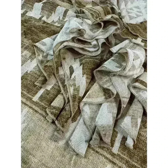 LRL Lauren Jeans Co Women’s Aztec Southwestern Mesh Ruffle LongSleeve Top Medium - Picture 5 of 12